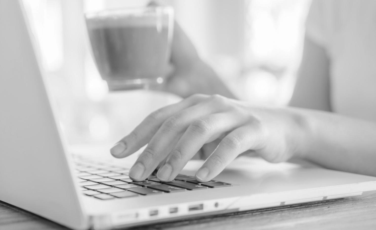 Серверна інфраструктура з мережевим обладнанням